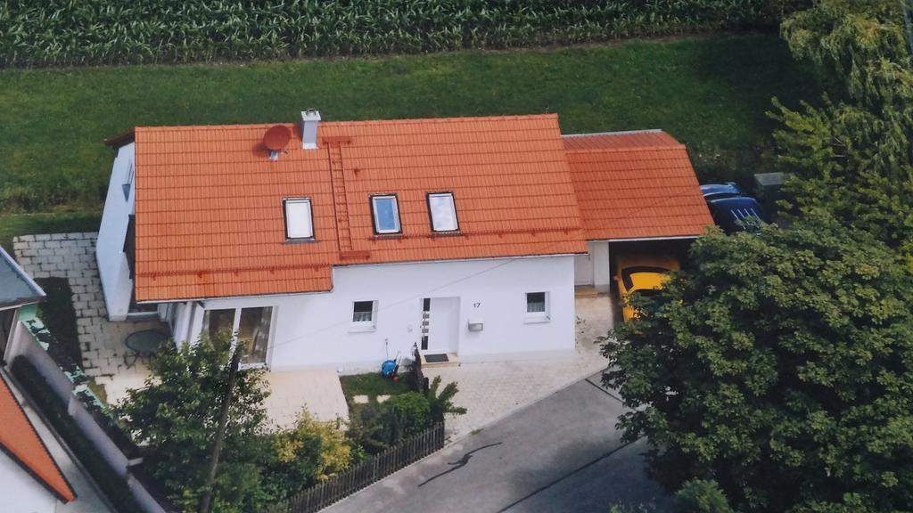 Wiflinger Graben Einfamilienhaus Wörth Exterior foto